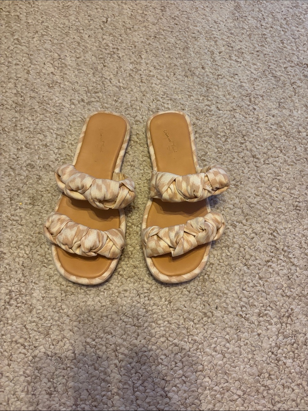 Universal Threads Women's Braided Double-Strap Slide Sandals Size: 7 Beige